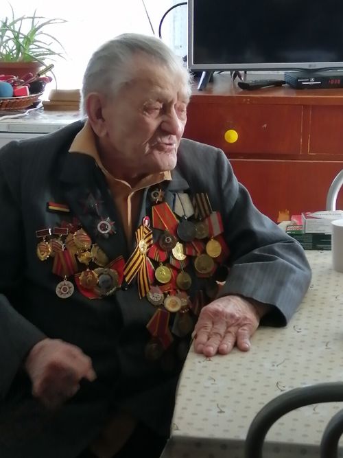 ОН УШЁЛ НА ВОЙНУ В 17