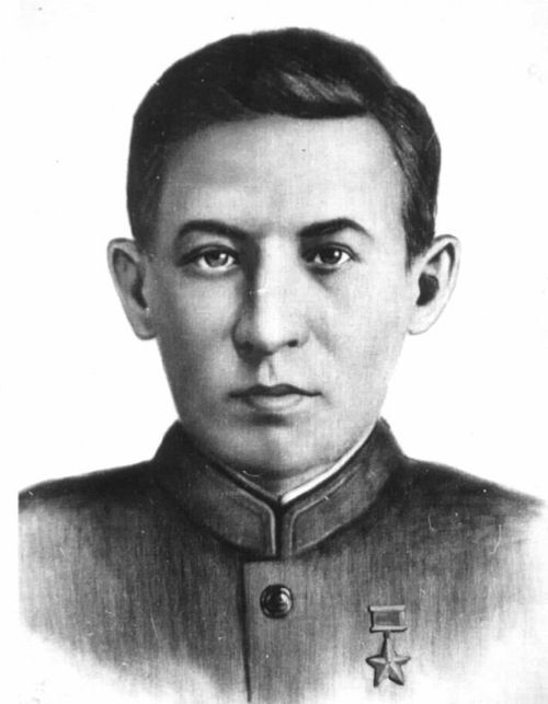 Ада-чурттуң Улуг дайынының төөгүзүнде кирген маадырлыг чорук