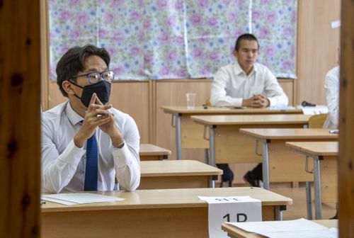 Детям до 17 лет запрещено находиться в общественных местах