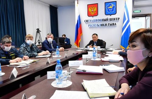 ВСЕГДА НАДО БЫТЬ НАЧЕКУ …