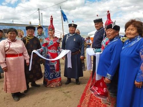 Наадым и его люди