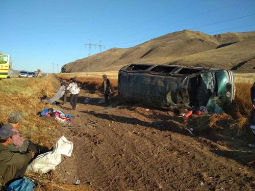 В аварии пострадали восемь человек. Виной всему – колёса пассажирского микроавтобуса