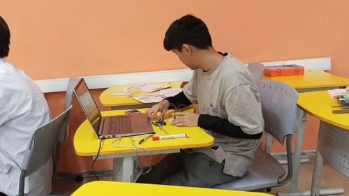 Инженеры будущего борются за лидерство на олимпиаде по информатике