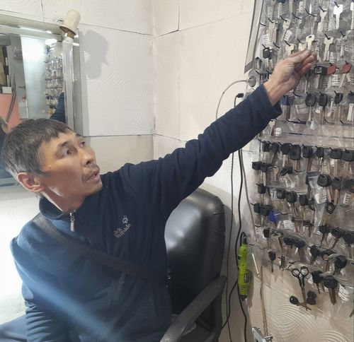 Салгал дамчаан ус-шевер – Эрес Донгак