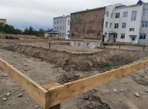 В восьмой школе города Кызыла началось строительство спортивного и актового залов