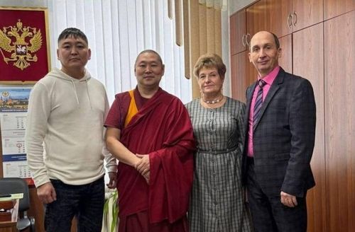 В Хакасии обсуждают возможность строительства буддийского храма