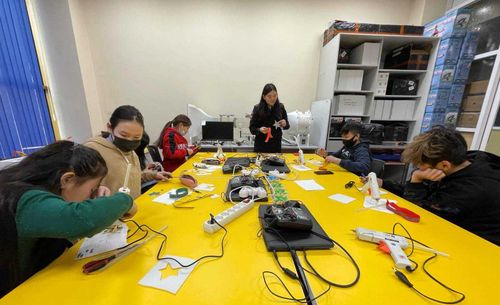 «Кванториум» Тувы помогает детям стать заметнее на дороге