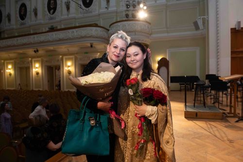 Карина Ховалыг кол партияны күүсеткен