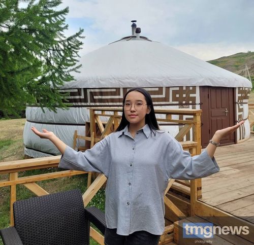 Долгар Конгарның бизнесче баштайгы базымнары