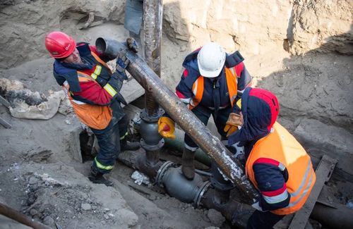 Глава Тувы поздравил работников ЖКХ с профессиональным праздником