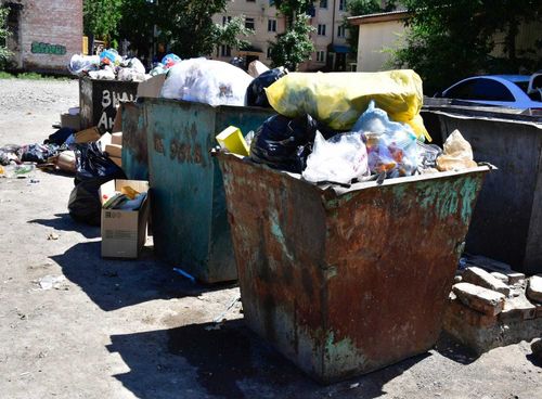 Мусорная анархия Тувы. Увидят ли люди «свет» на дне пустого мусорного бака?