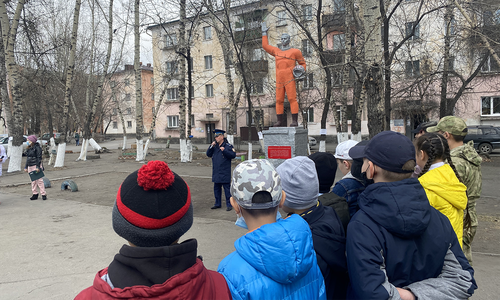 В Туве в День космонавтики состоялся флешмоб «Поехали»