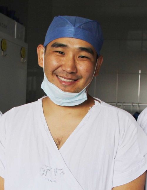 Владимир Путин отметил тувинских медиков за борьбу с «ковидом»