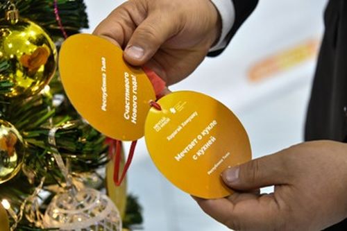 Глава Тувы принял участие во всероссийской акции «Елка желаний»