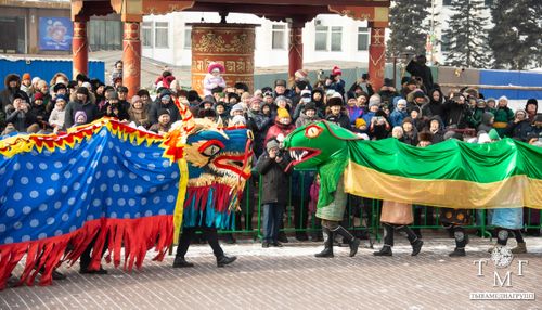В центре столицы Тувы прошли народные гуляния в честь празднования Шагаа