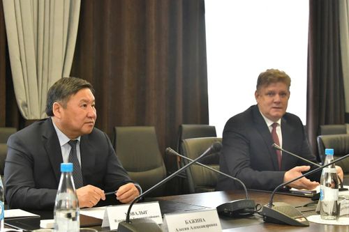 Полномочный представитель президента России в СФО отметил высокую поддержку курса Владимира Путина в Туве