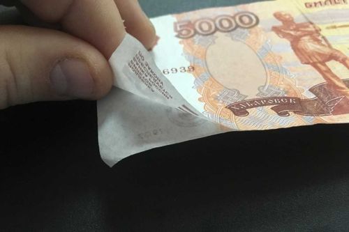 В Туве аферисты расплатились копией 5000 рублей