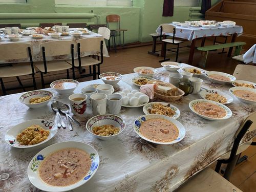 Власти Дзун-Хемчика отреагировали на недовес блюд в школах Чадана