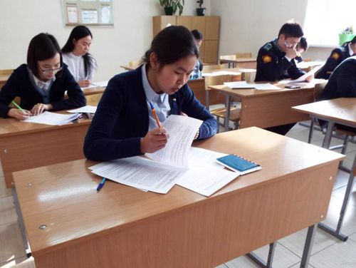 В Туве огласили результаты ЕГЭ по физике и истории