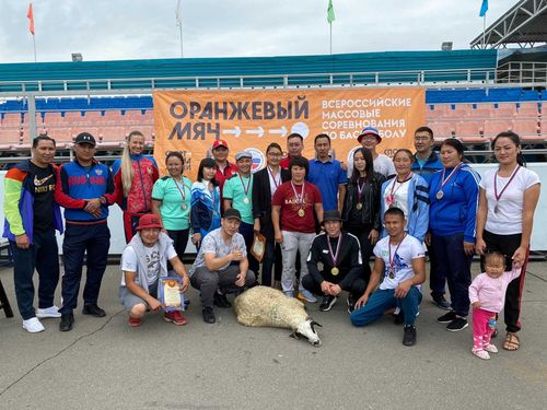 Физкультурники выиграли барана