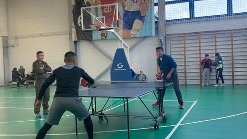 Более 40 сотрудников силовых структур и педагогов сыграли в настольный теннис на спартакиаде в Туве