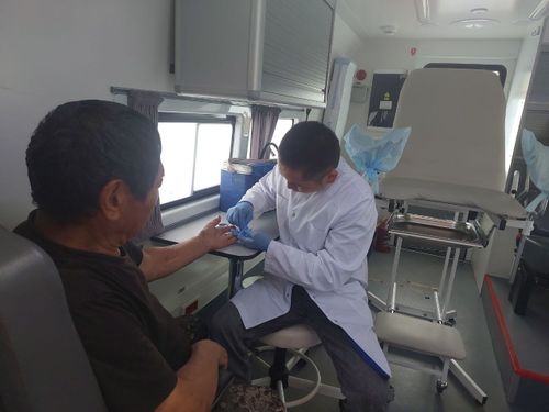 В рамках нацпроекта «Продолжительная активная жизнь» в Бай-Тайгинском районе заработал мобильный ФАП