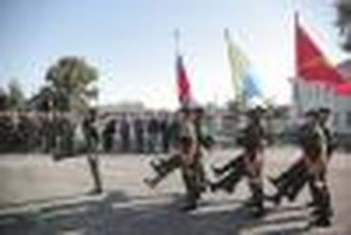 Без отрыва от семьи и друзей