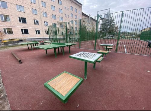 В Туве устанавливаются две площадки для игровых видов спорта