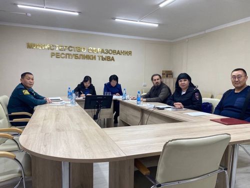 В Туве обсудили меры безопасности детей во время зимних каникул