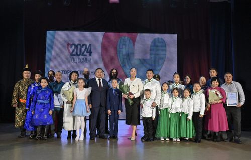 Тува подводит итоги Года семьи и запускает Год Защитника Отечества
