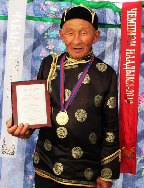 БУДЕТ СКОТ, БУДЕТ У СЕЛЯНИНА ДОСТАТОК