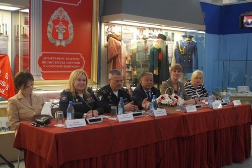 Представители Департамента культуры Министерства обороны России ответили на вопросы тувинских журналистов