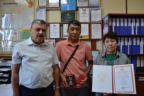 Герои Z: Награды героя-танкиста Чингиза Чондана переданы родителям