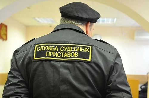 В Туве судебные приставы наложили арест на имущество строительной организации  