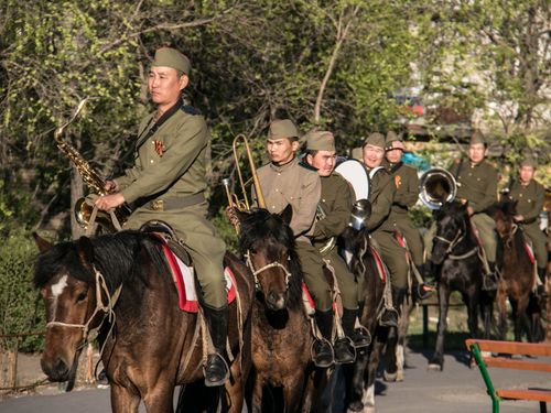 ПАРАД ВСЁ-ТАКИ БЫЛ
