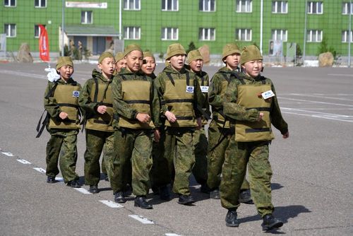 «Зарница» оюн эгелээн