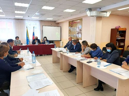 ПРЕДСЕДАТЕЛЕМ ХУРАЛА ПРЕДСТАВИТЕЛЕЙ КАА-ХЕМСКОГО РАЙОНА ВНОВЬ ИЗБРАН ОЛЕГ КОРЖЕВСКИЙ