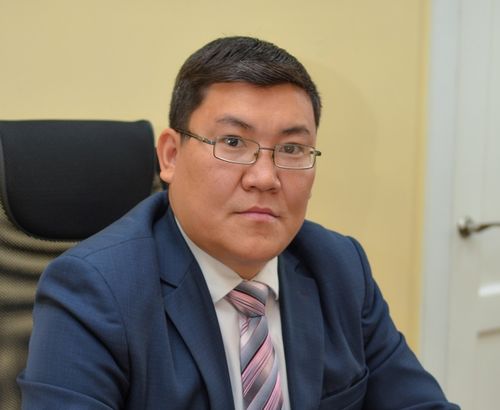 В России стартовала вторая волна приема детей в первый класс через Госуслуги