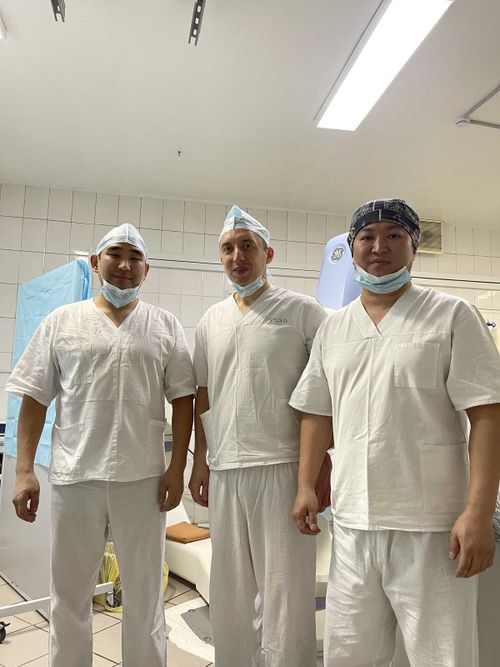 Пензенский кардиохирург провел операцию в Туве