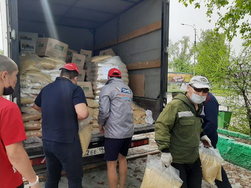 Депутат ГосДумы РФ Лариса Шойгу организовала доставку трёх тонн продуктов