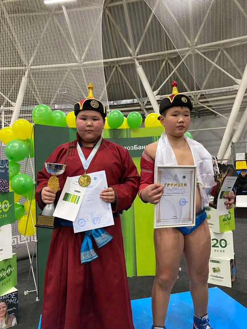 Минспорт Тувы определил лучших юных борцов 2023 года