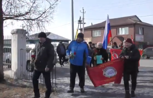 Дзун-Хемчикский район принял эстафету Верховного Хурала «Знамя эскадрона тувинских добровольцев»