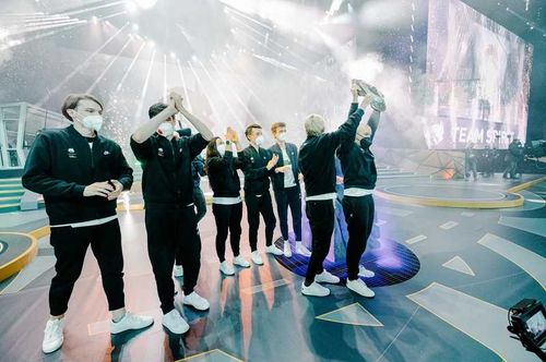 Команда тувинского геймера Александра Хертека стала самой богатой  в истории побед в турнирах по Dota 2 