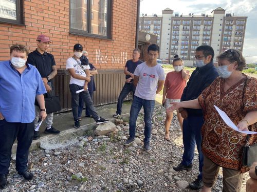 «Заколдованные» новостройки. Жители Московской проведут лето без горячей воды