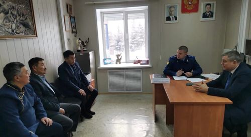 С какими вопросами к прокурору Тувы обратились жители Бай-Тайгинского и Барун-Хемчикского районов