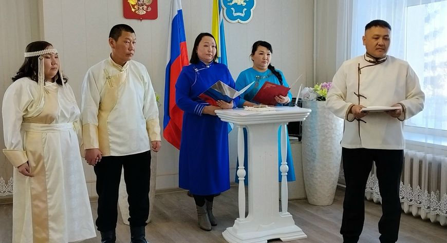 Арыг-Үзүүнден аныяктар тыва езу-биле бадылашкан