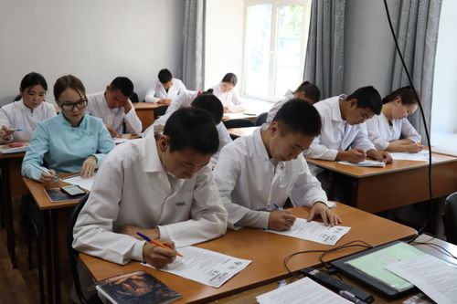 Тува присоединилась к Всероссийскому Диктанту здоровья