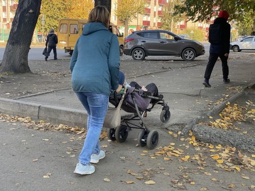 В КЫЗЫЛЕ ОБУСТРОЯТ ПОДЪЕЗДНЫЕ ПУТИ К ШКОЛАМ