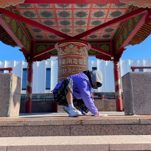 Активисты Тувы отмыли молитвенный барабан в центре Кызыла