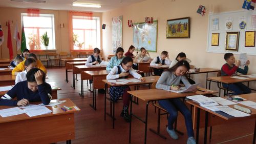 ЗАРПЛАТУ РОССИЙСКИМ УЧИТЕЛЯМ ПЕРЕСЧИТАЮТ ПРАВИЛЬНО И ПО-НОВОМУ